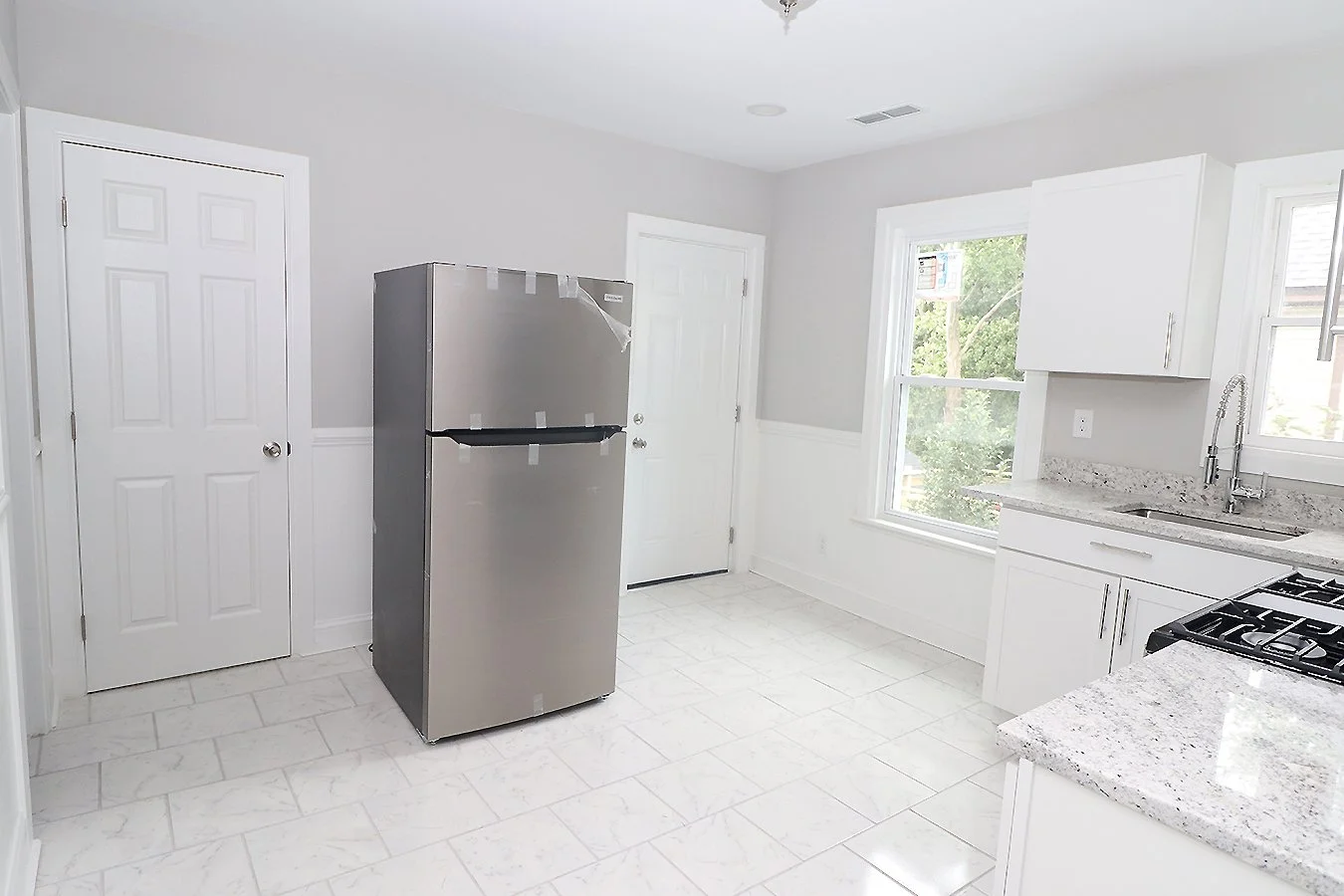 kitchen3.jpg