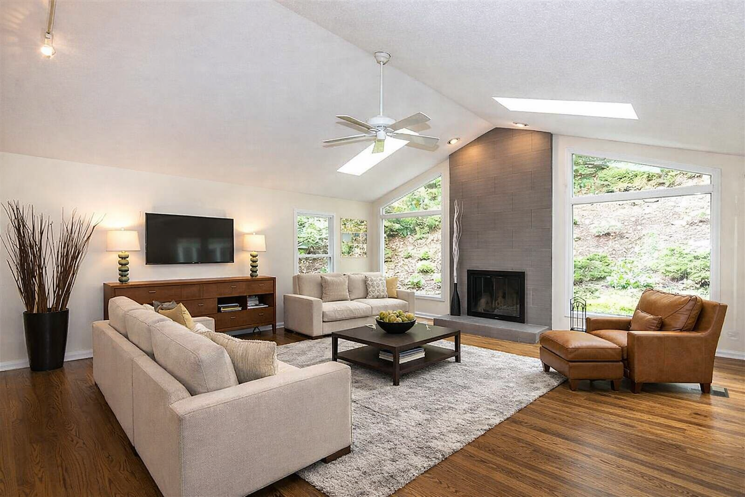 Free home valuation in Connecticut by The Via Domus Team