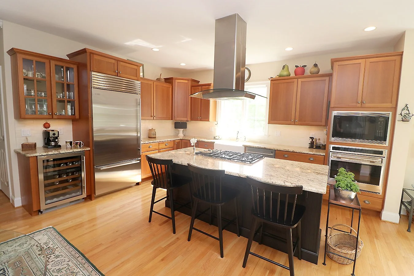 kitchen1.jpg
