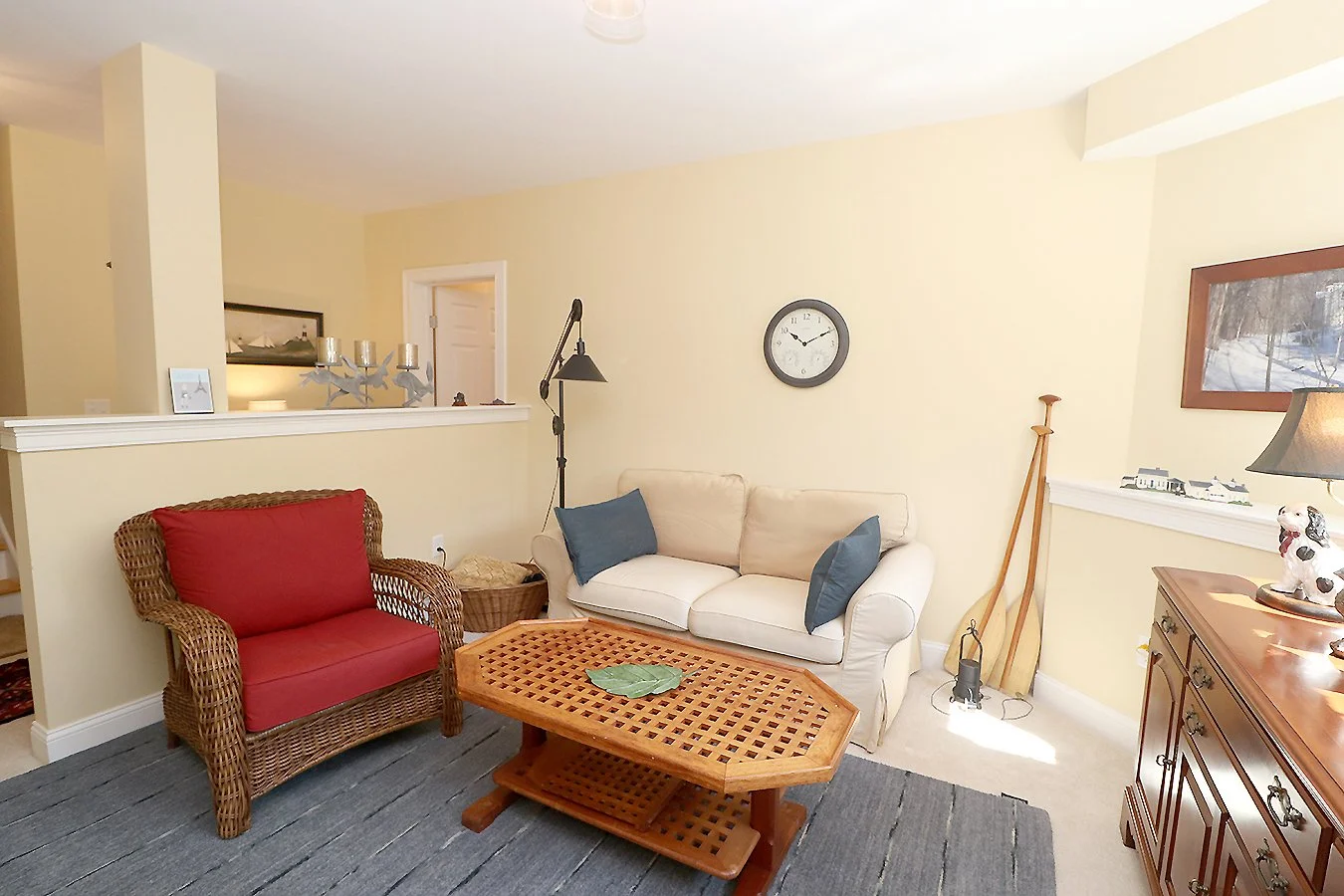 familyroom2.jpg