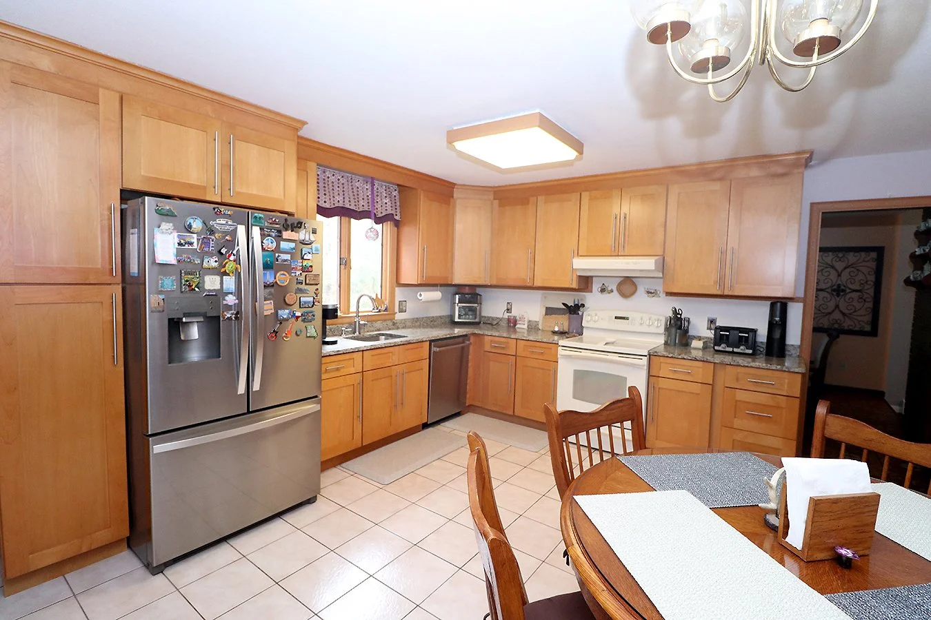 kitchen1.jpg