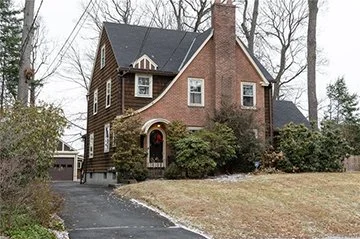 10 Forest Road, West Hartford, CT sold by The Via Domus Team
