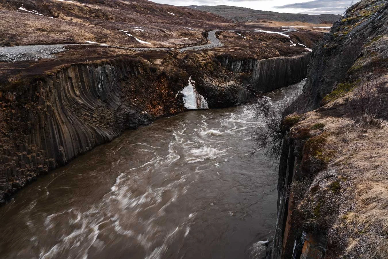   Stuðlagil Canyon , hidden in East Iceland, is renowned for its basalt columns formed by ancient volcanic activity along the glacial  Jökulsá á Dal  river. 