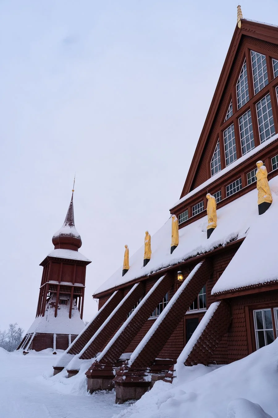  Golden ornaments and the bell tower of Kiruna Church at its original (old) location. 