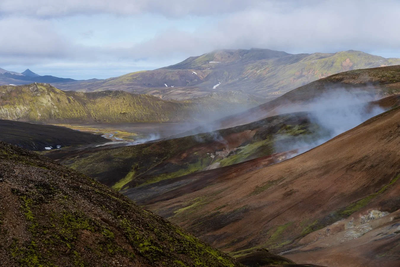 Geothermal_area_hot_pools_Laugavegur_Trail_Landmannalaugar_Hrafntinnusker_Segment_Highlands_Iceland-visual-travel-guide-blog-6.jpg