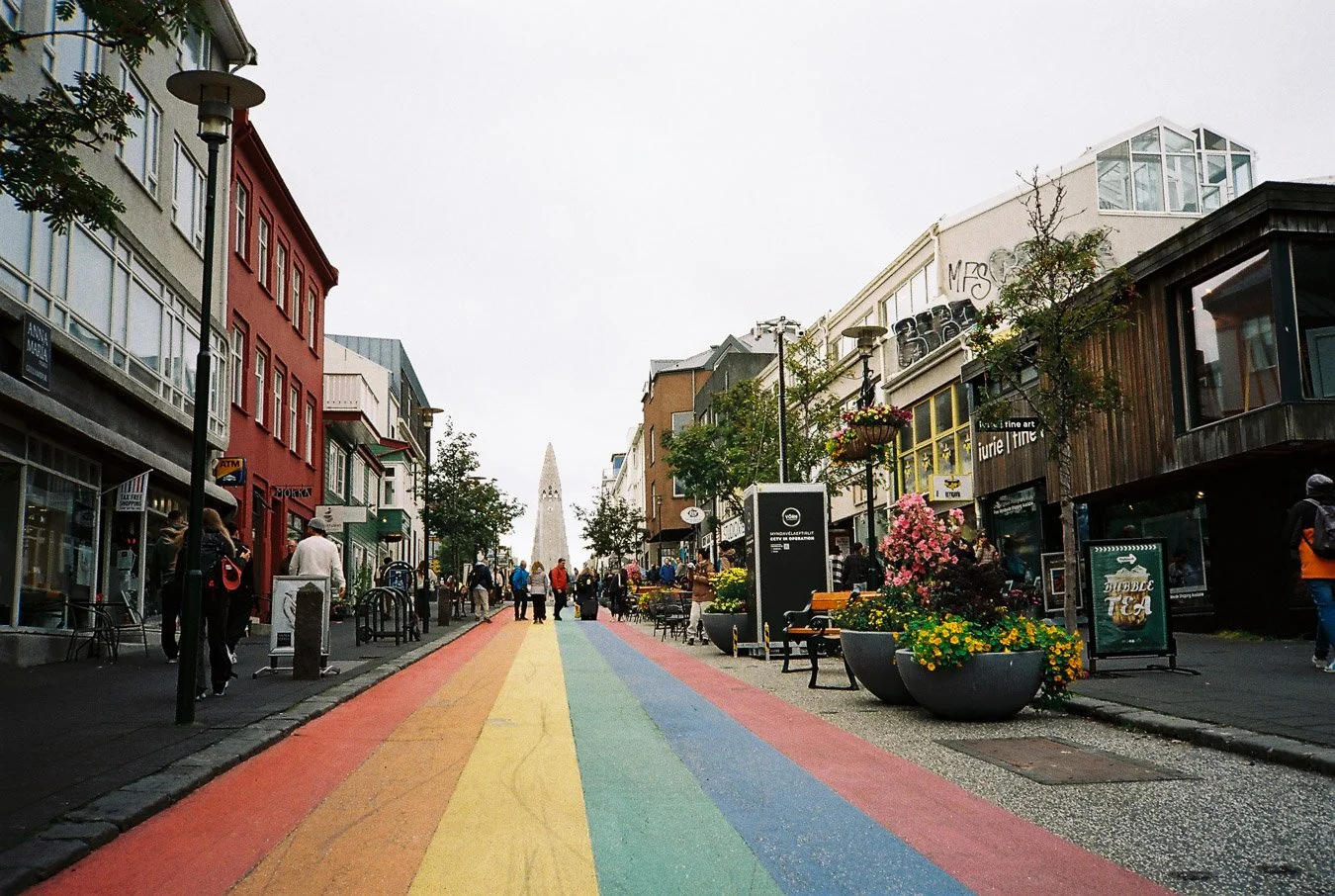 ▴ Rainbow Street Reykjavík II (Ultramax 400)