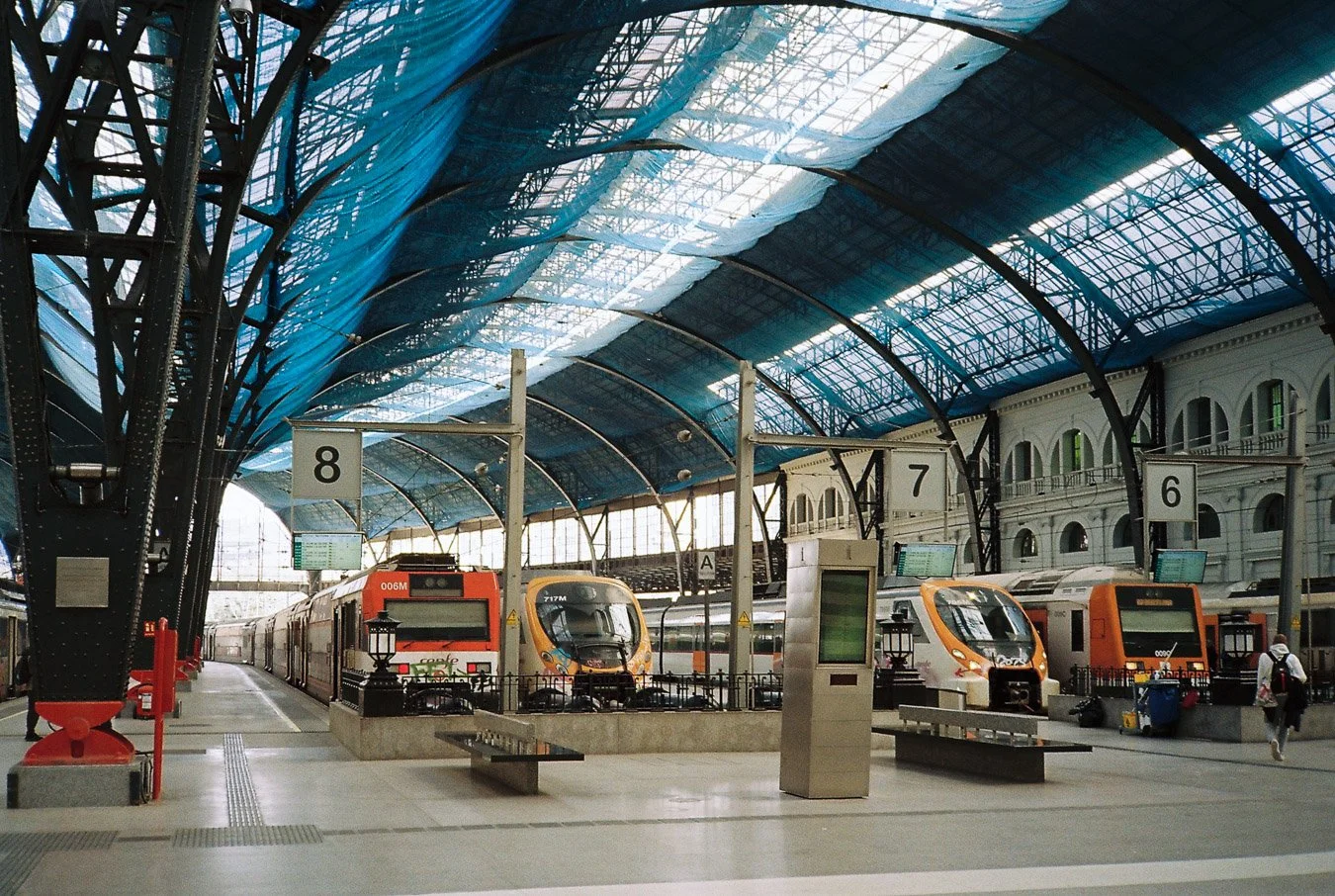 ▴ Main Train Station of Barcelona (Gold 200)