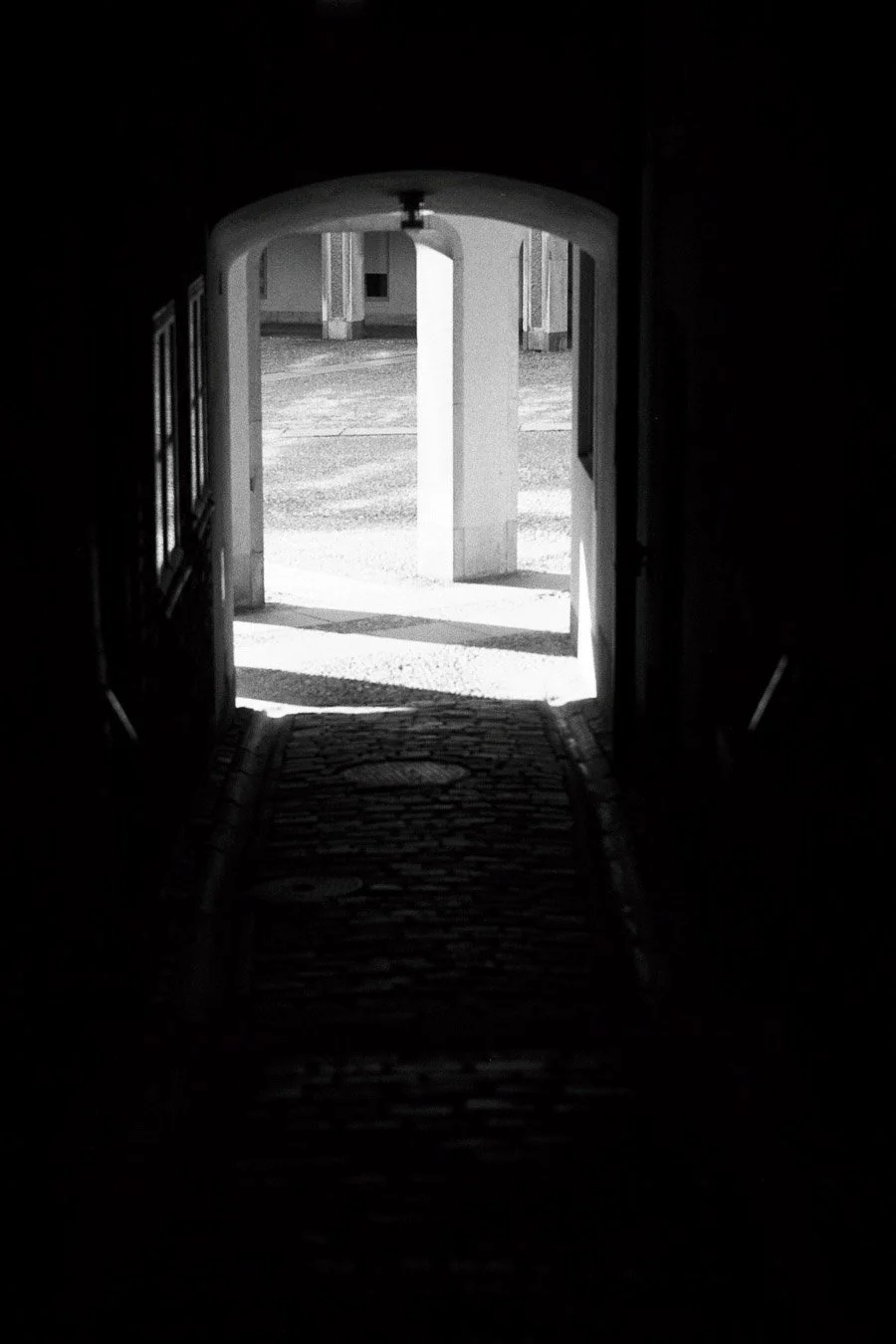 ▴ Narrow Streets of Gamla Stan III (HP5 Plus)