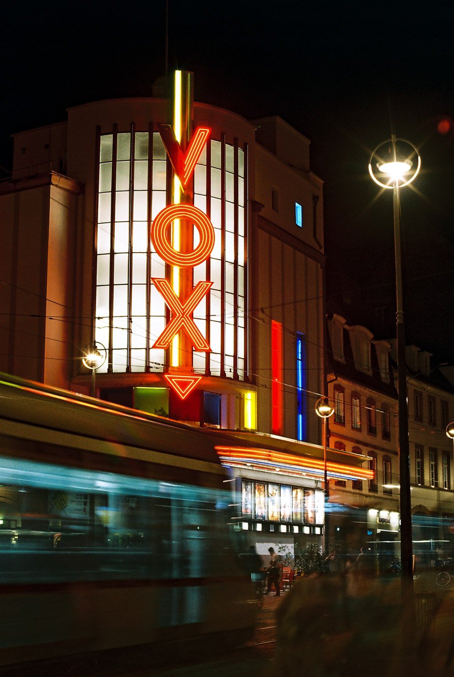 ▴ Cinema Vox II (Gold 200)