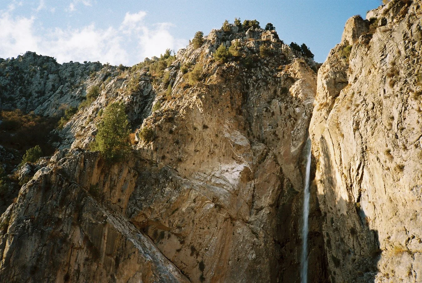 ▴ Long Waterfall Arslanbob (ProImage 100)