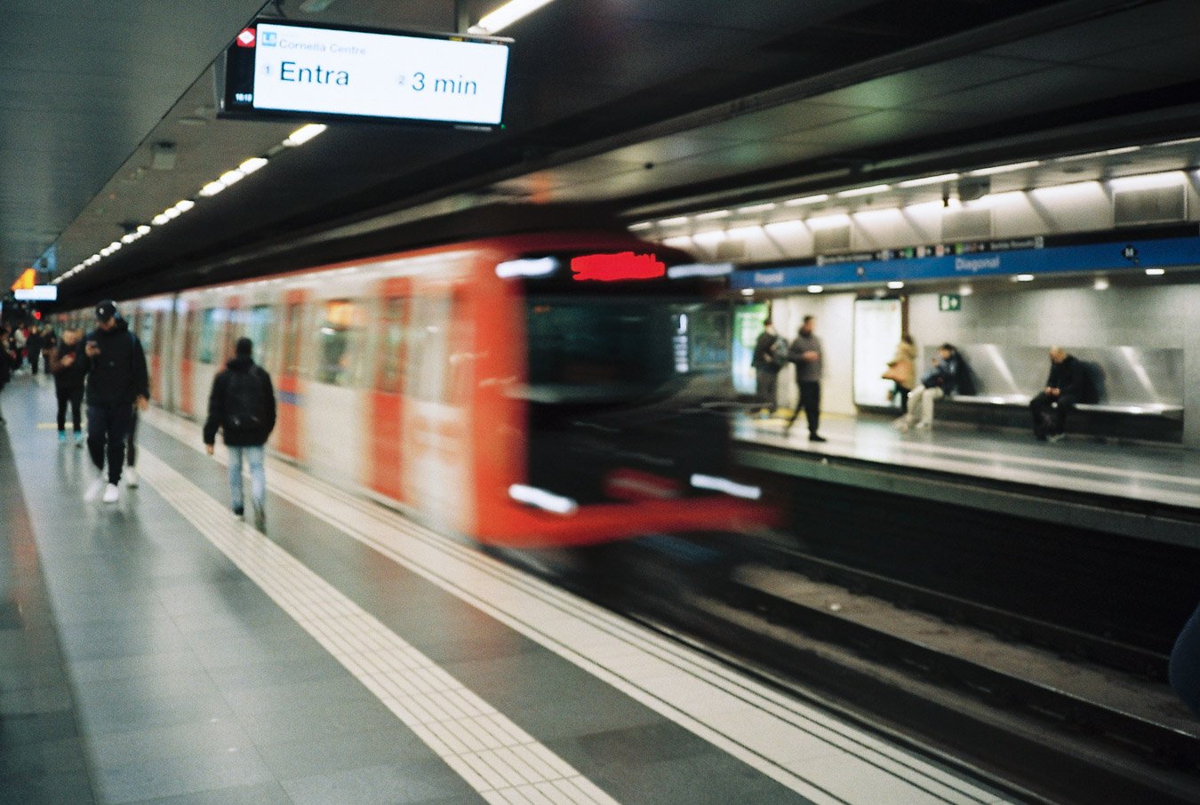 ▴ Diagonal Station Barcelona (Gold 200)