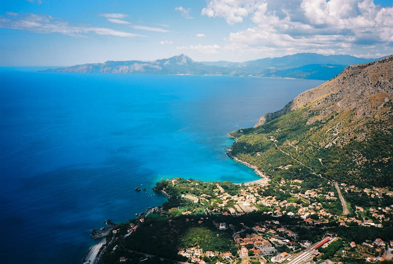 ▴ City of Maratea (Ektar 100)