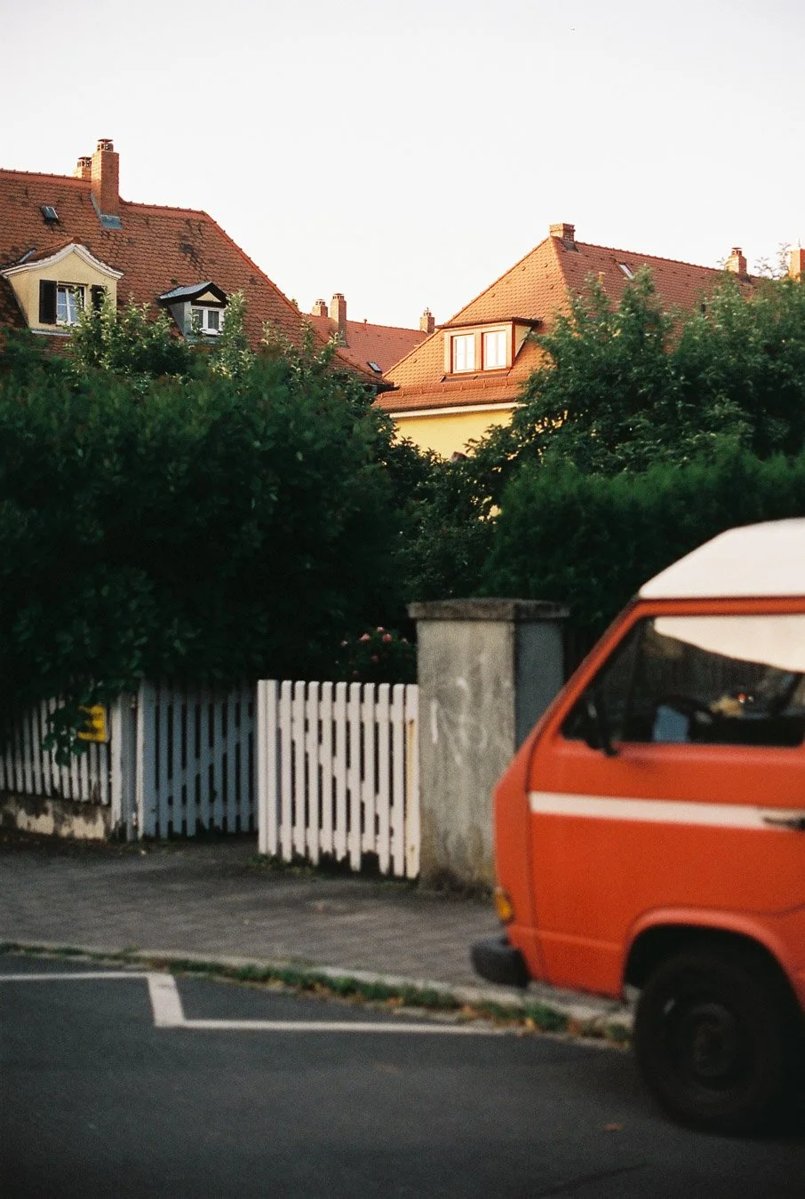 ▴ Erlangen (Cinestill 400D)