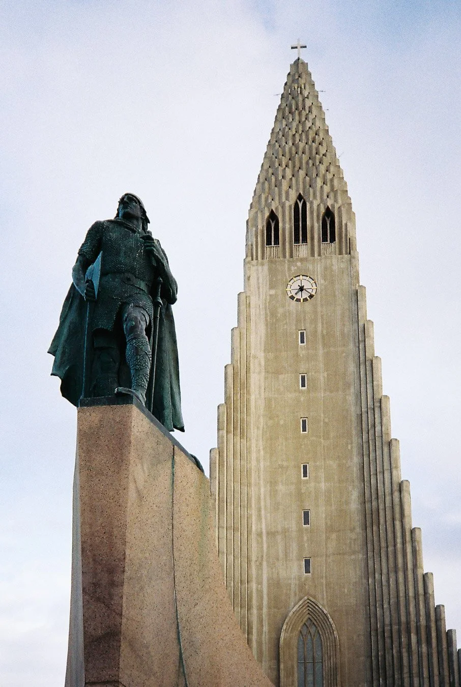 ▴ Hallgrimskirkja Reykjavík (Ultramax 400)
