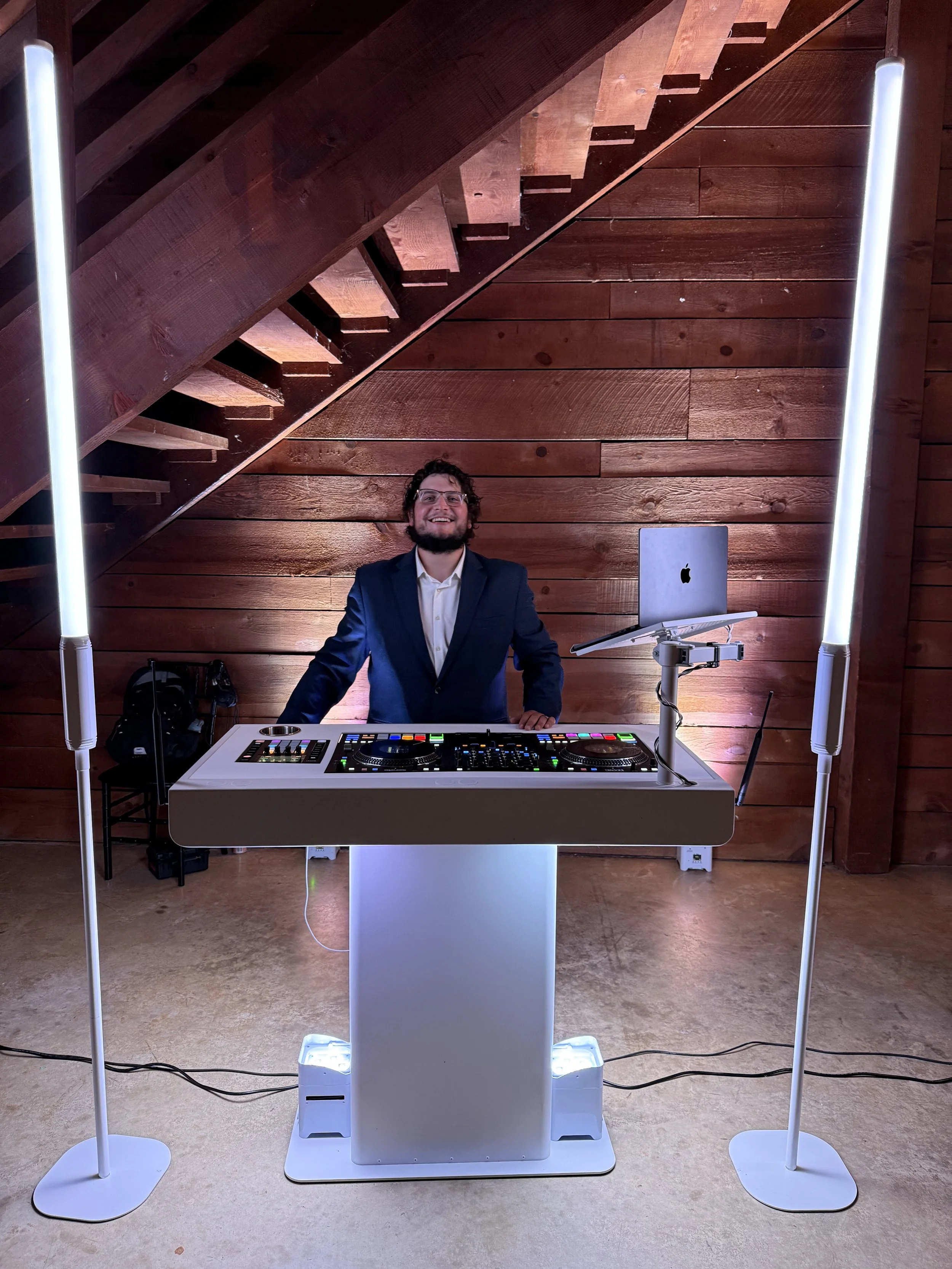 Sam Misuraca – Event DJ with 7 Cannons Entertainment