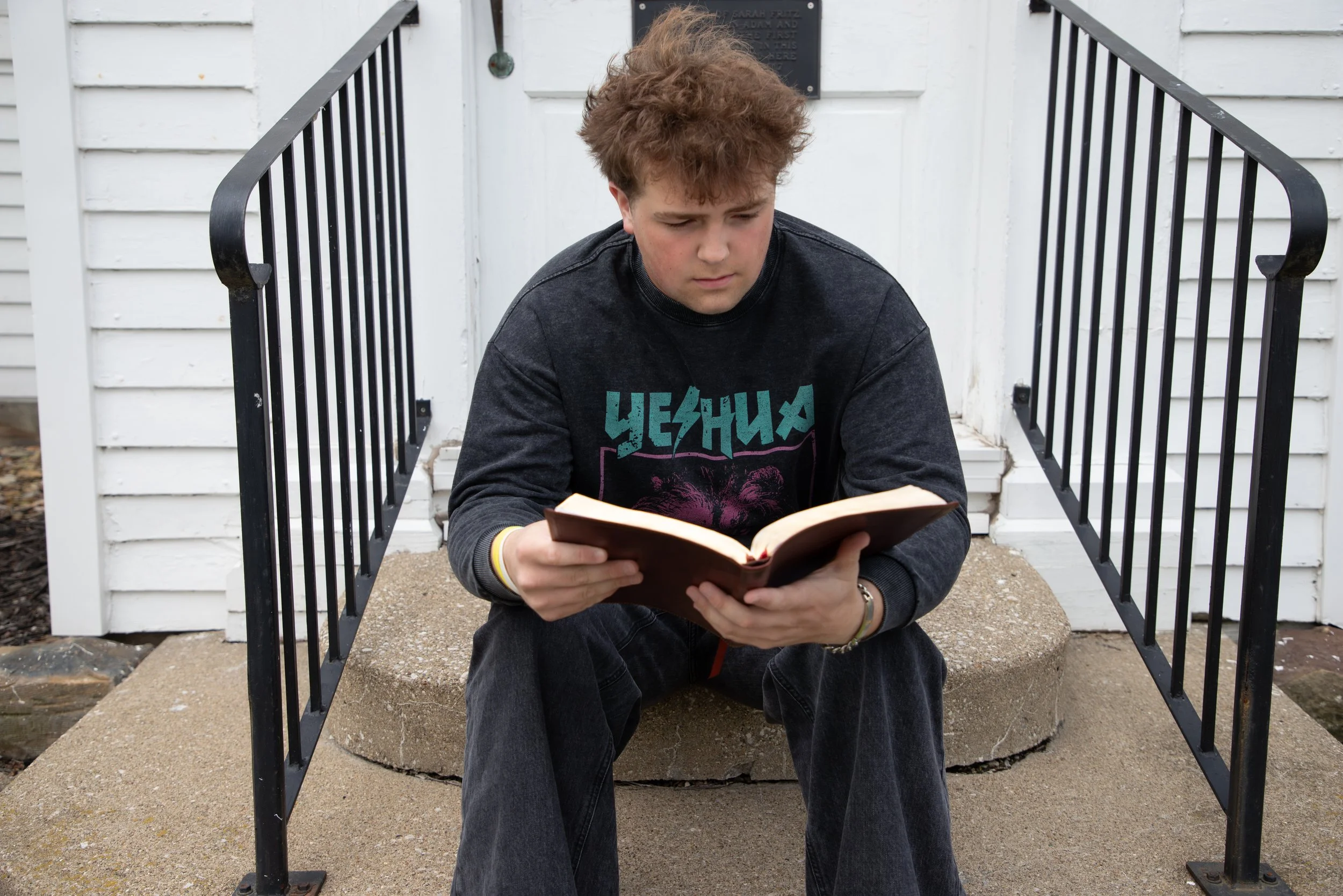 Hutson senior pictures 2026-29.jpeg
