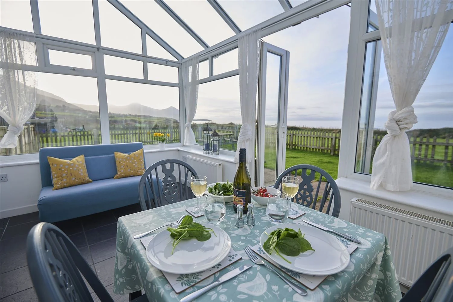 FULL WEEKEND RETREAT - 1 BEDROOM PRIVATE COTTAGE