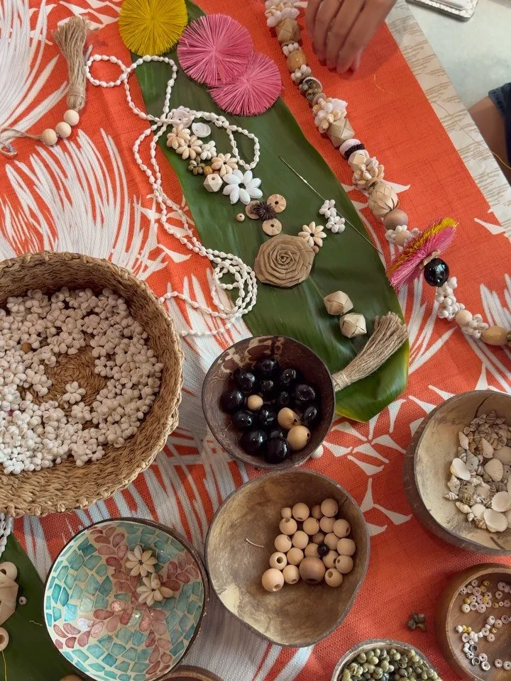 Mahalo @eco.mindful.lei for teaching me how to make forever lei 💖