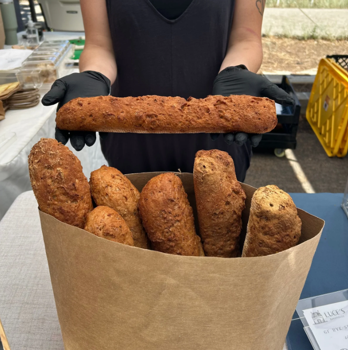 luce's baguette.png