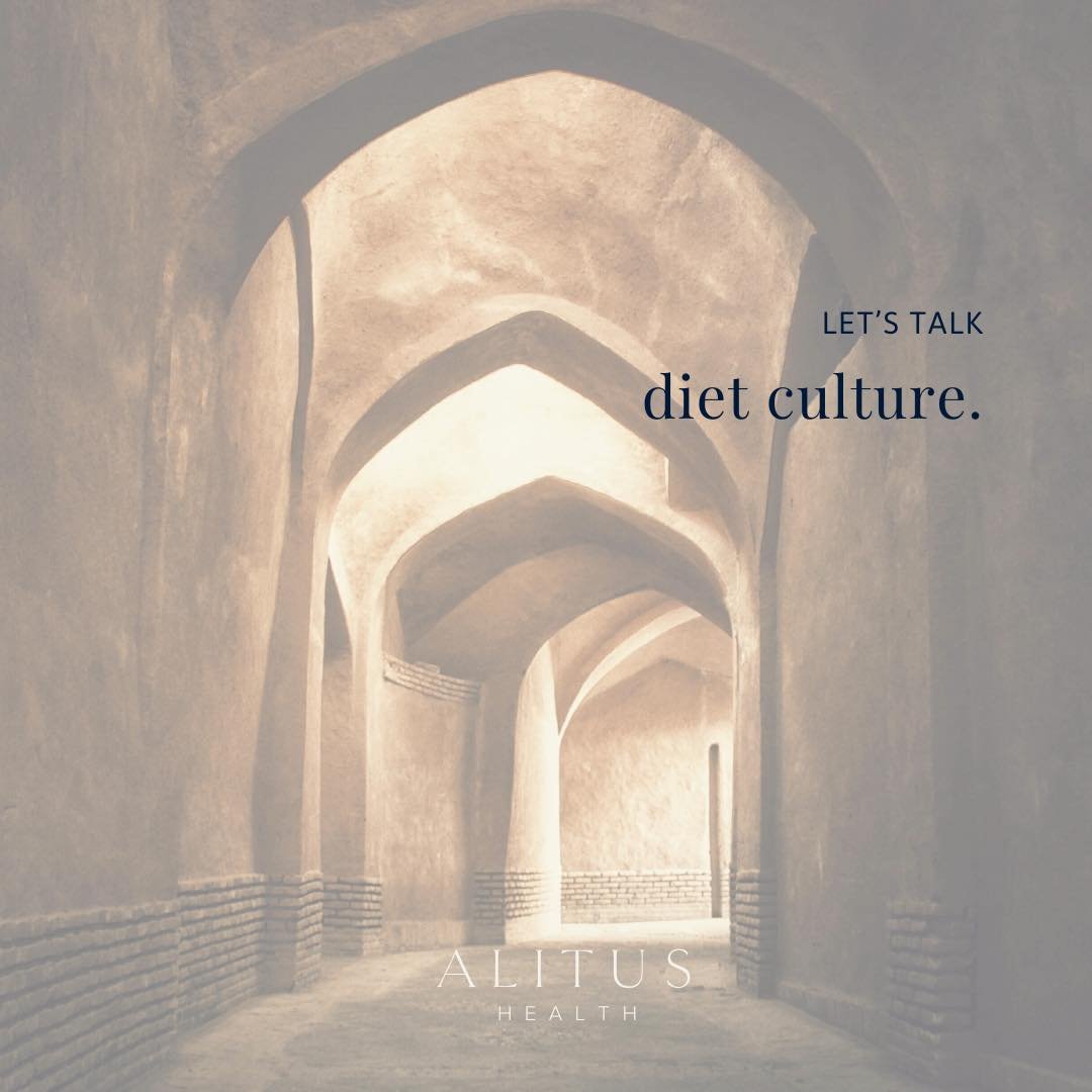 Diet culture is a phrase we use a lot - but what does it *actually* mean? 🧐

[ credit: @chr1styharrison for definitions on images 2-5 ]

#disorderedeatingawareness #dietitian #nutritionadvice #eatingdisordersurvivor #eatingdisordersupport #brisbaned