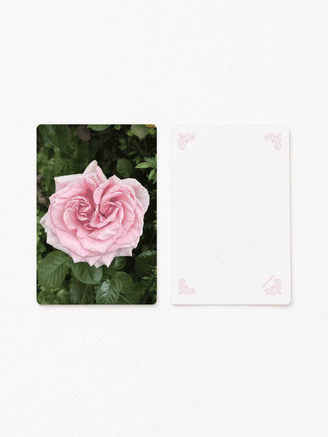 NOTECARDS-2-Hearts-Mockup.gif