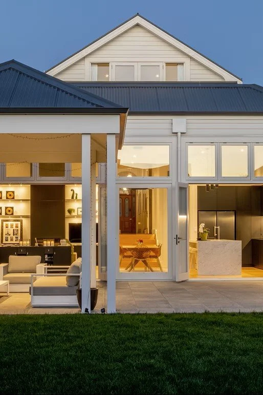 Russell St_Outdoor 1.jpg