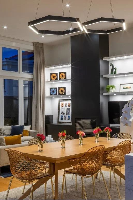 Russell St_Dining 1.jpg