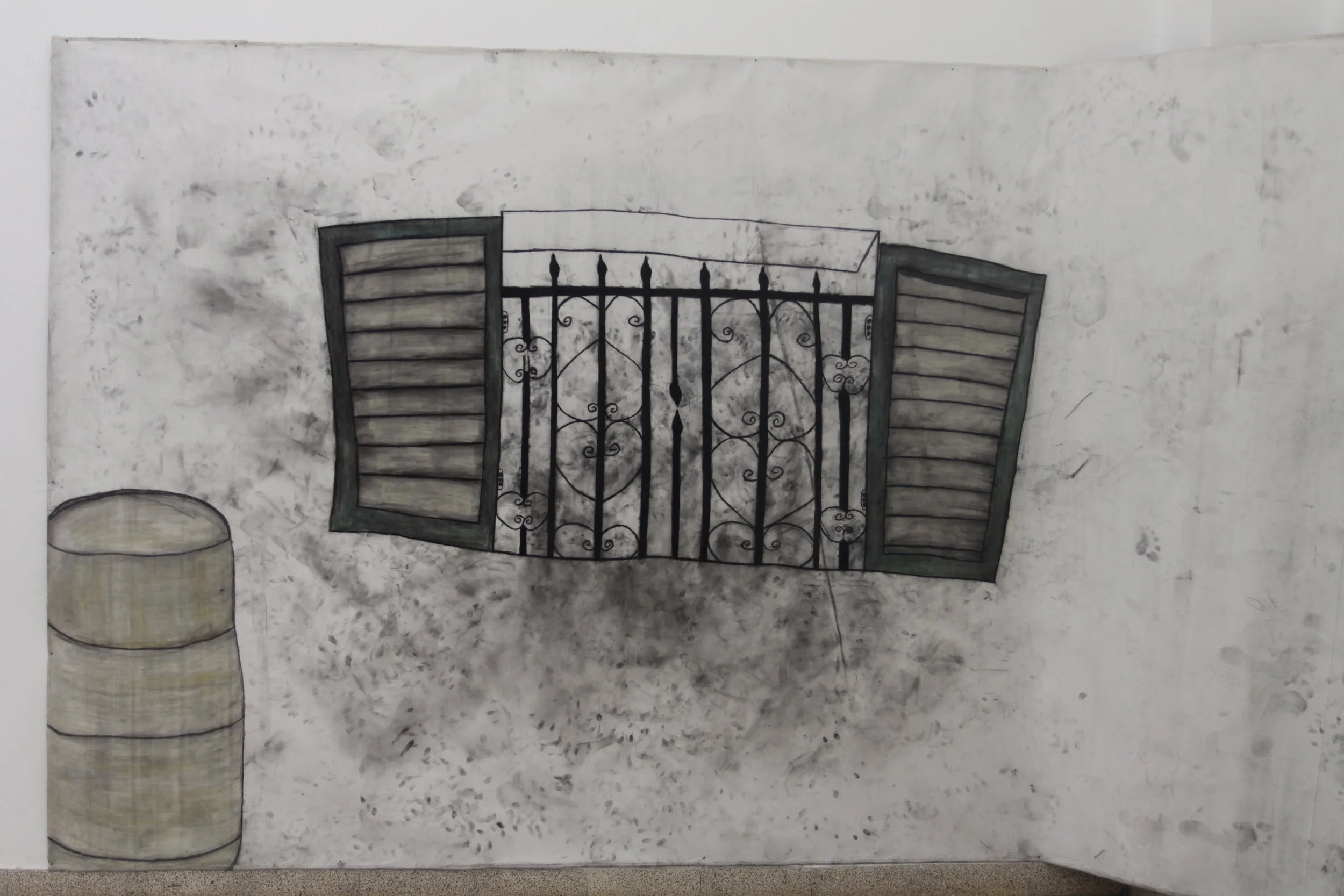   Tangle of Vines  (detail), 2020, charcoal on canvas, 210x3,000cm; photos by Ran Erde 