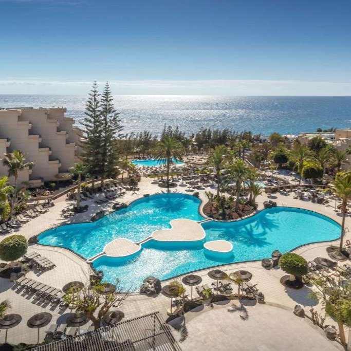 Barcelo_Pool.jpg