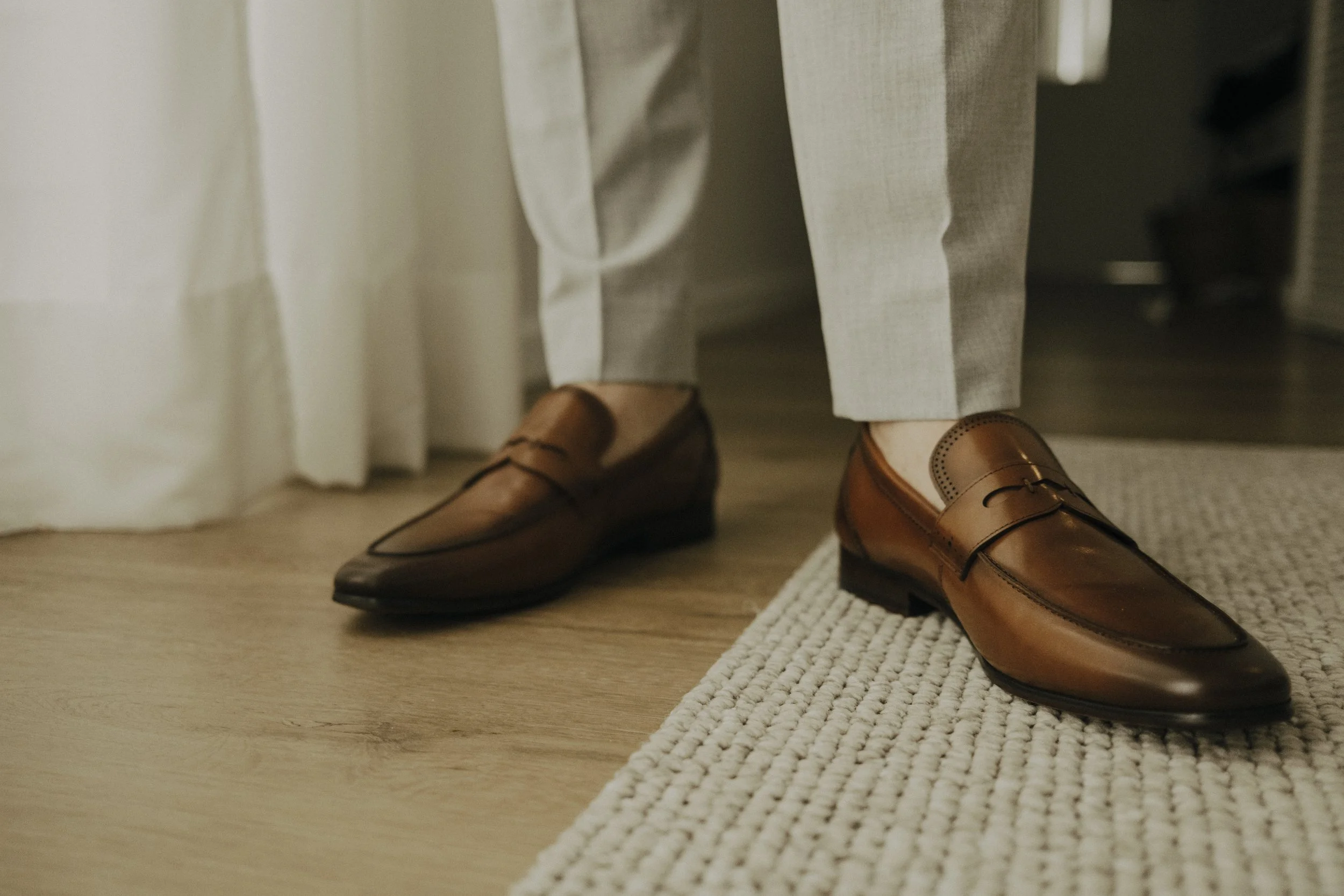 close up of groomsman shoes