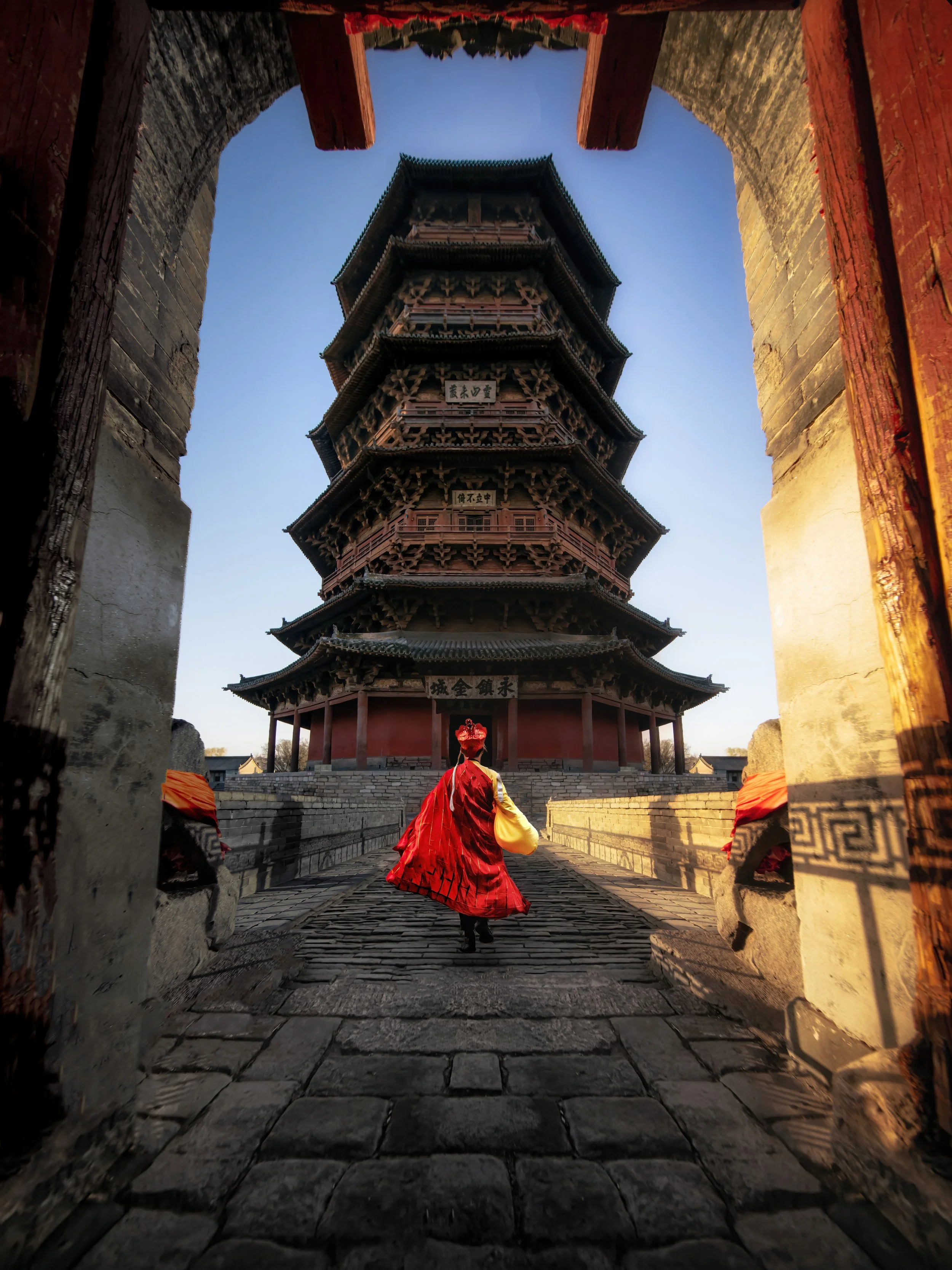 唐僧在应县木塔-2.jpg