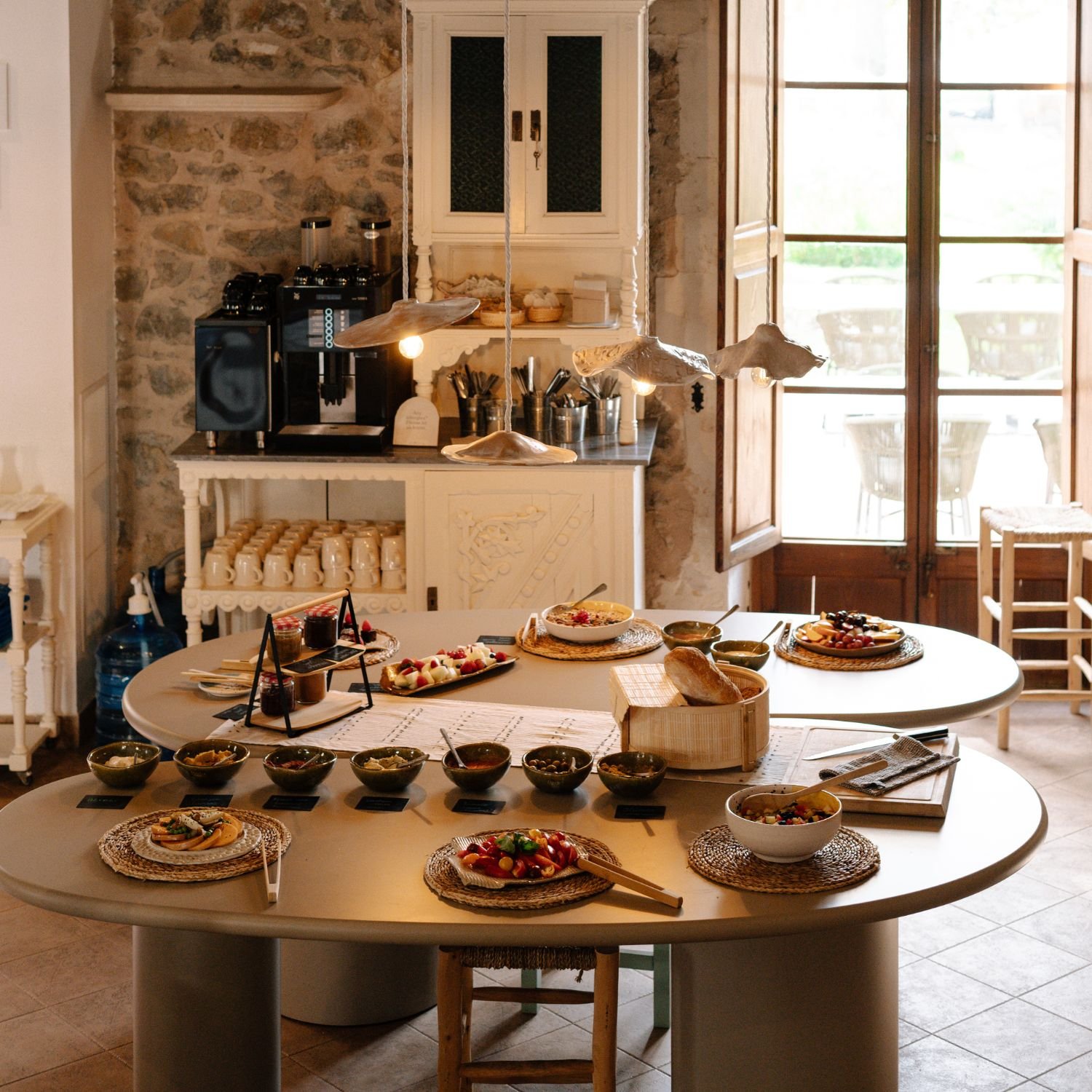food-table-island-immersion-mallorca.jpg