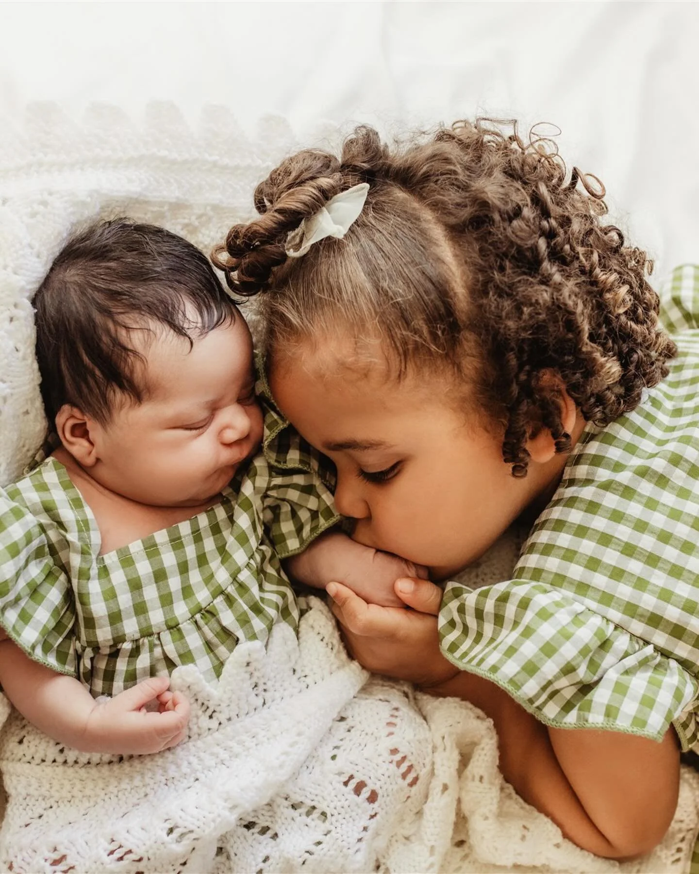The Fisekos: when 3 becomes 4 🥰🤎📸
@chloefiseko @muleng0