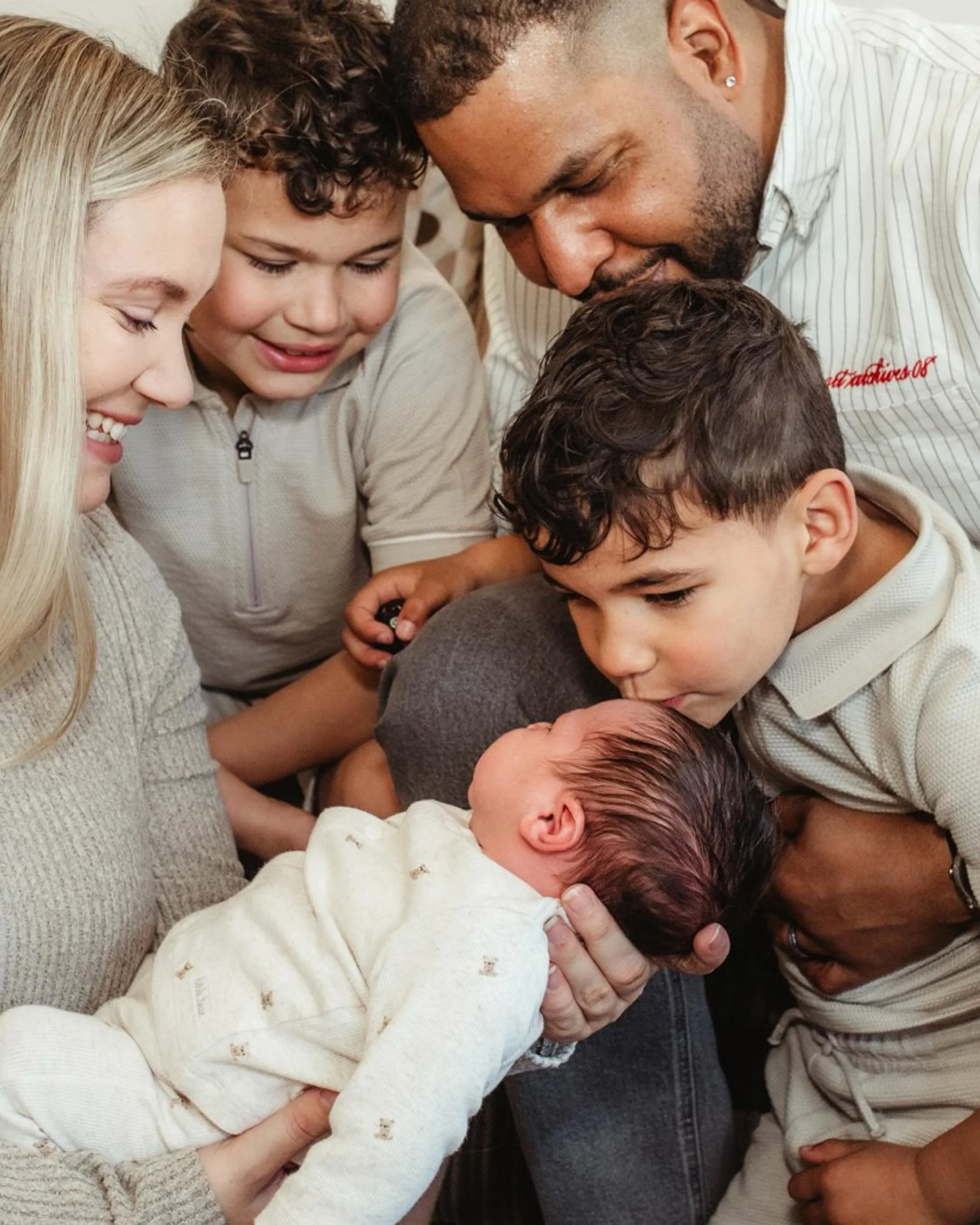 The Hyltons 🤍

Thank you @laura_eliza89 for having me capture your beautiful family!