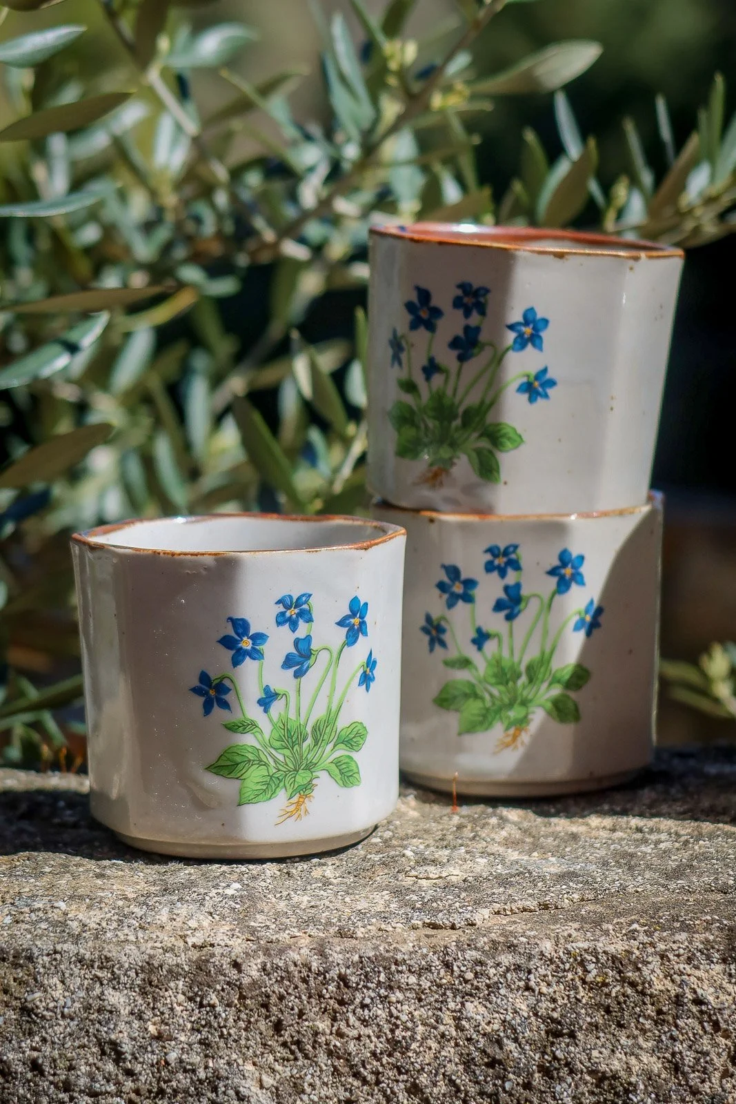 TIANA - Set théière et tasses assorties fleur bleue - La Bibeloteuse Brocante en ligne 2.jpg