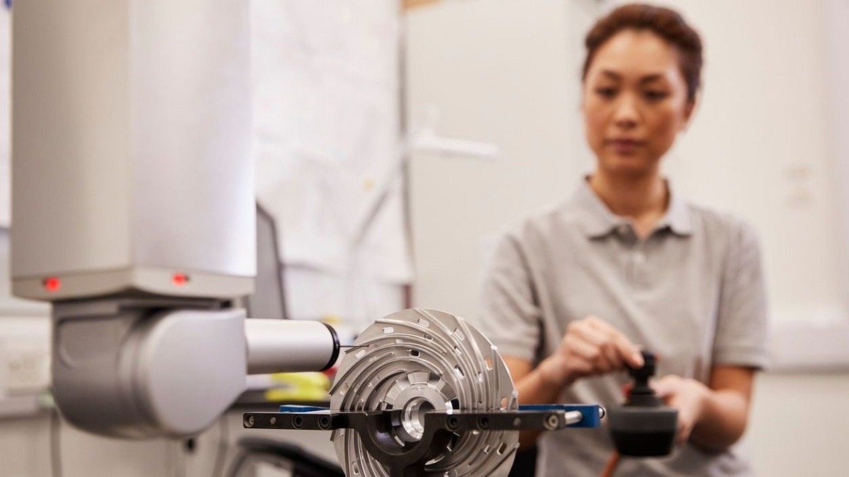 Hexagon survey of global executives reveals critical insights on digital connectivity and visibility in industrial sectors