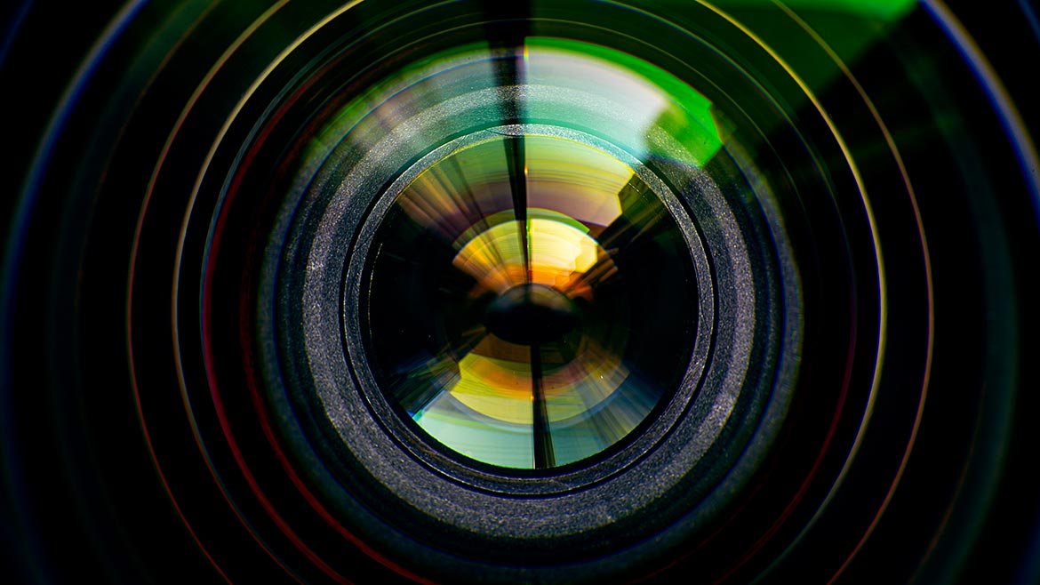 Precision in Optical Metrology: Telecentric vs. Endocentric Imaging