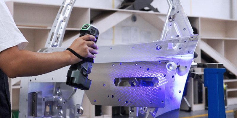 Intelligent, Wireless and Palm-Sized 3D Scanner SIMSCAN-E