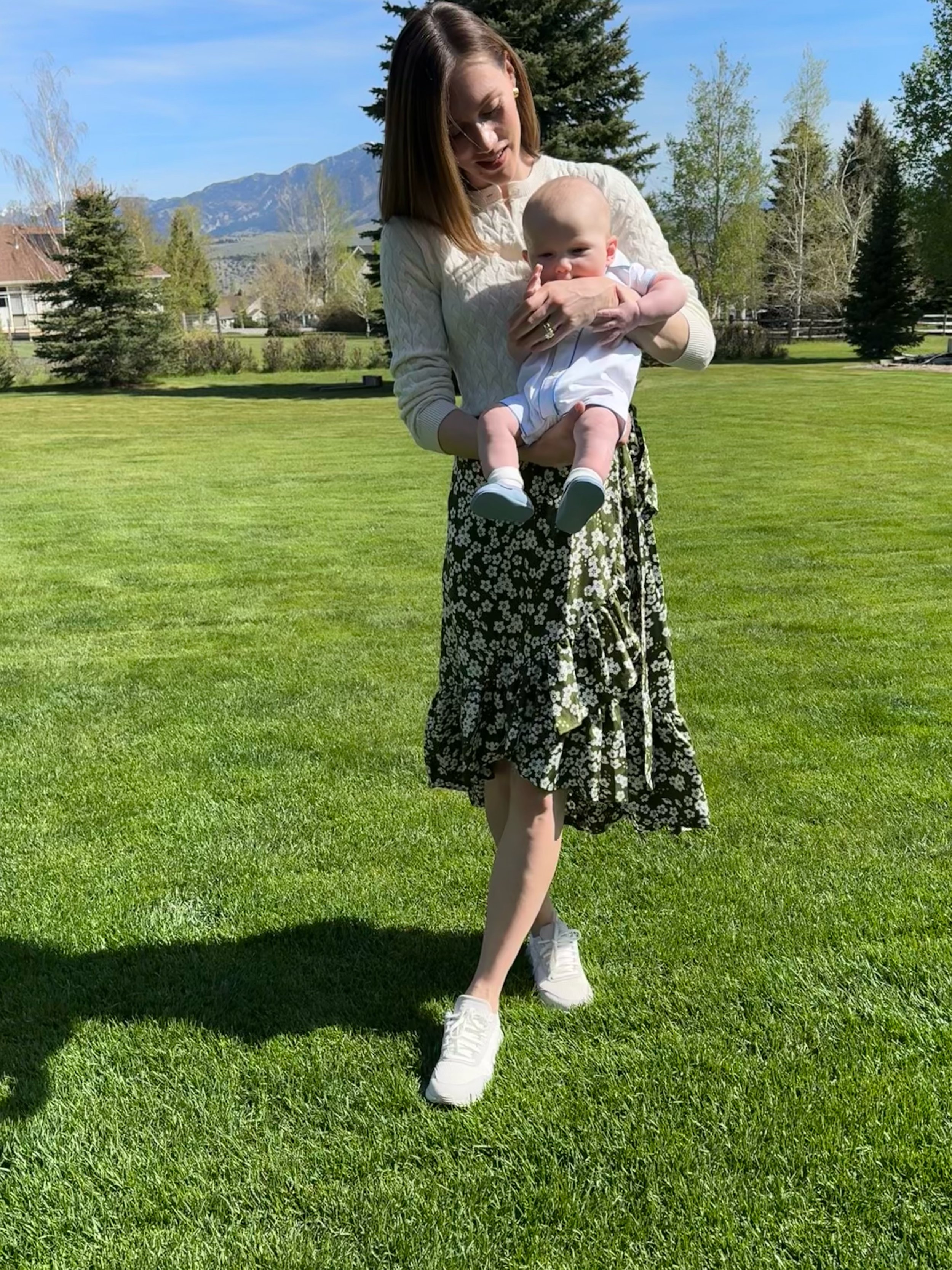 The Forget-Me-Not Wrap Skirt in Forest Green. Designed for real life. 

#thatsawrap💃