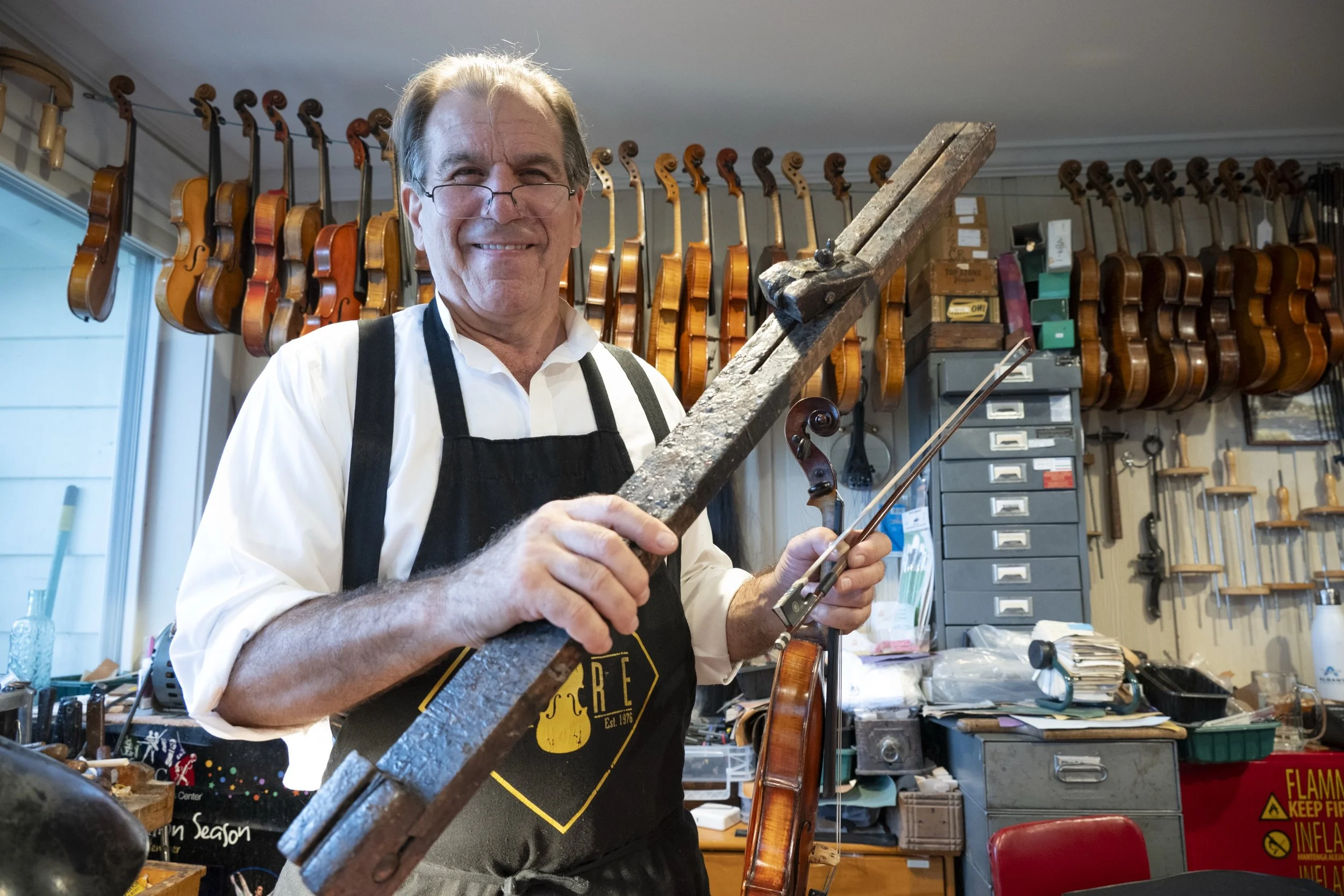 bachorik_Shaker Violin-9.jpg