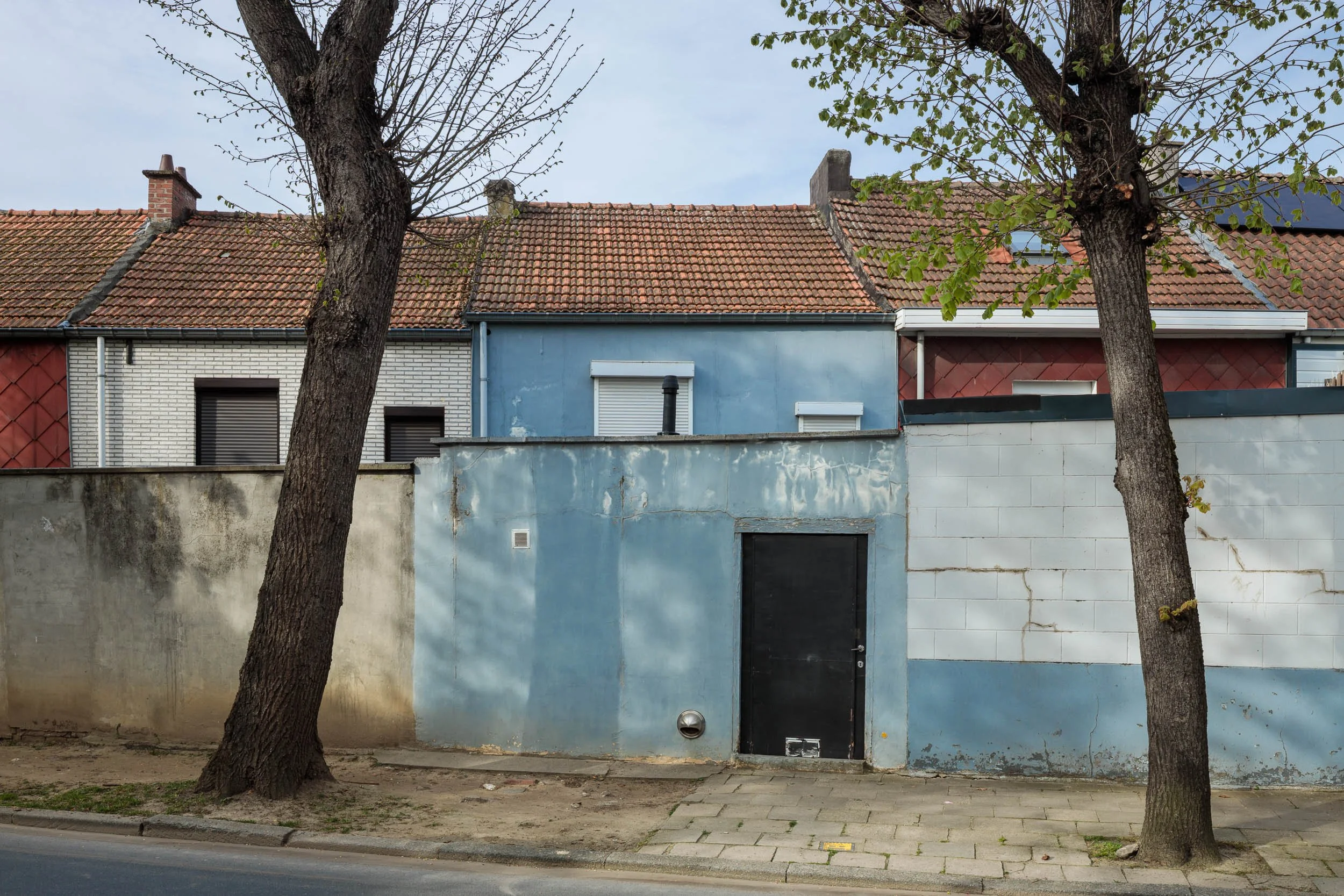 Gebouwen en muur Tienen.jpg