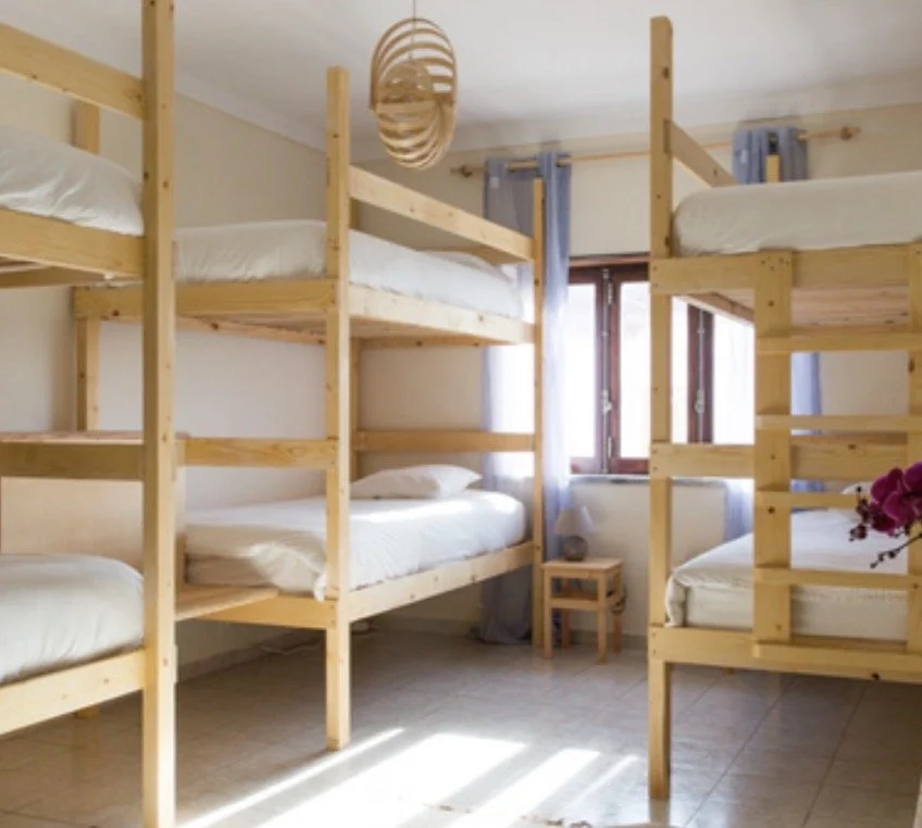 Bett im Mehrbettzimmer