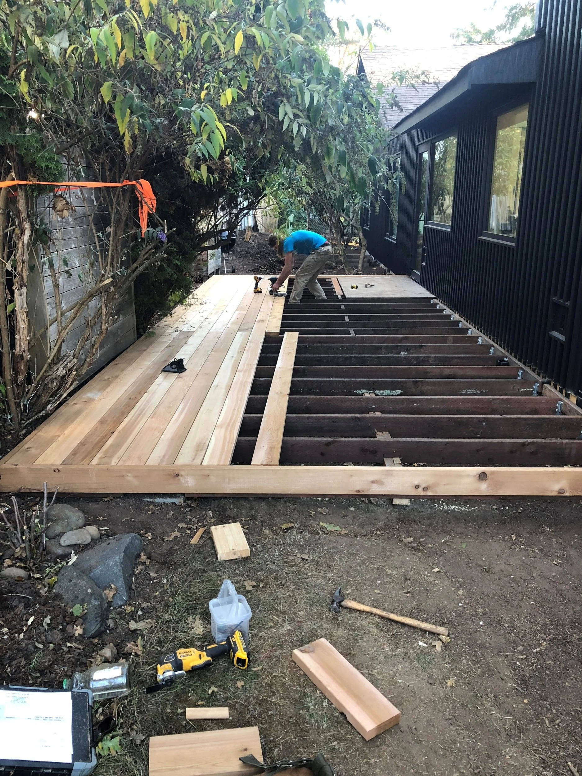 deck2.jpg