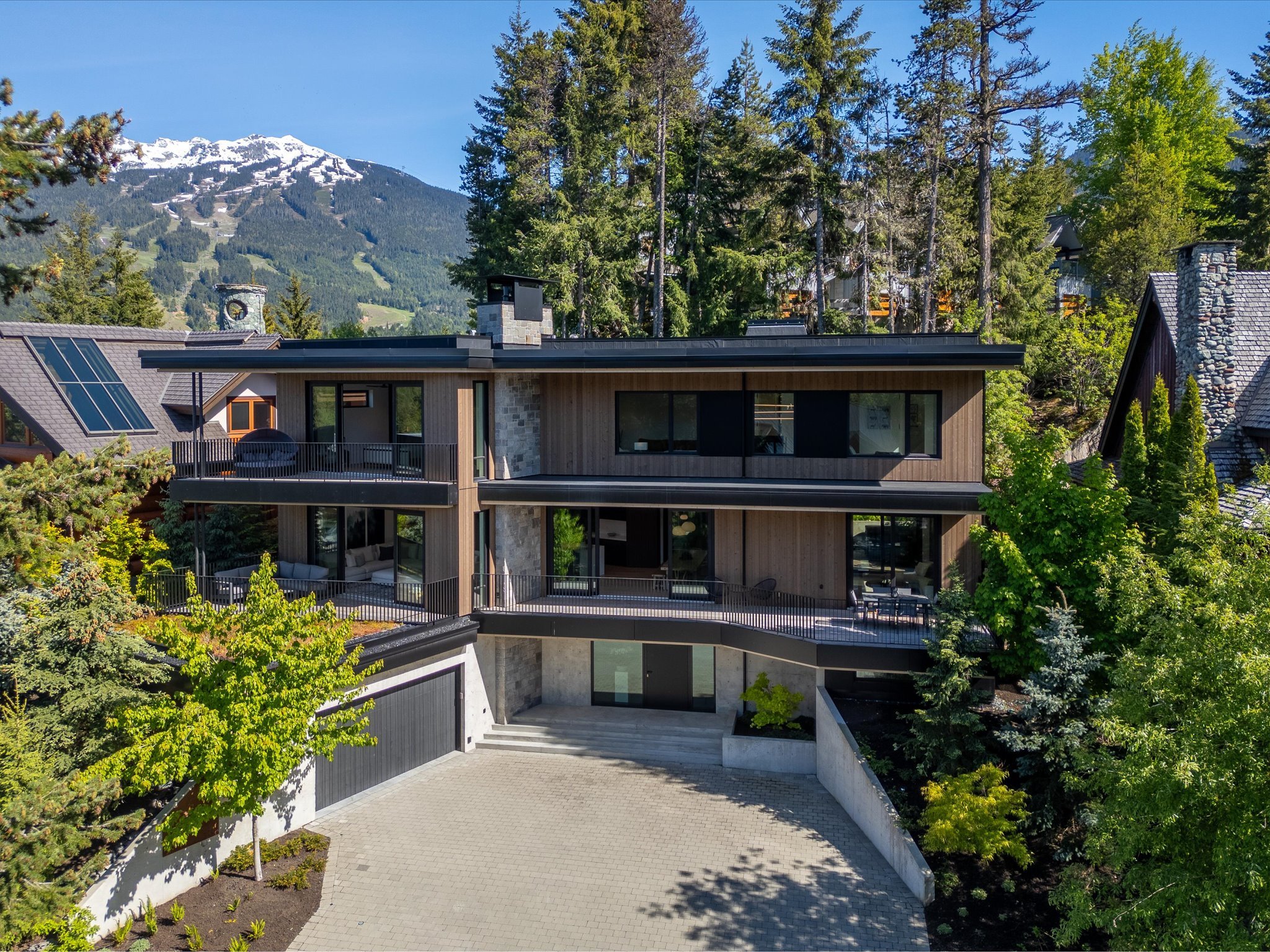 01-3565 Flacon Crescent 01.jpg