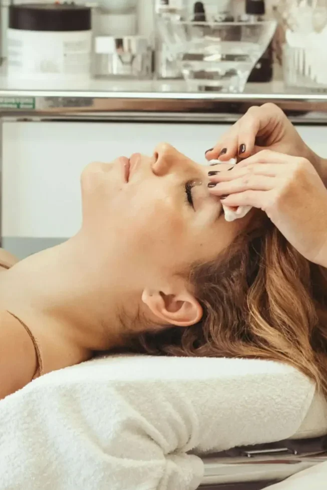 Carboxiterapia facial para tratar acné y mejorar la piel en Badalona Barcelona