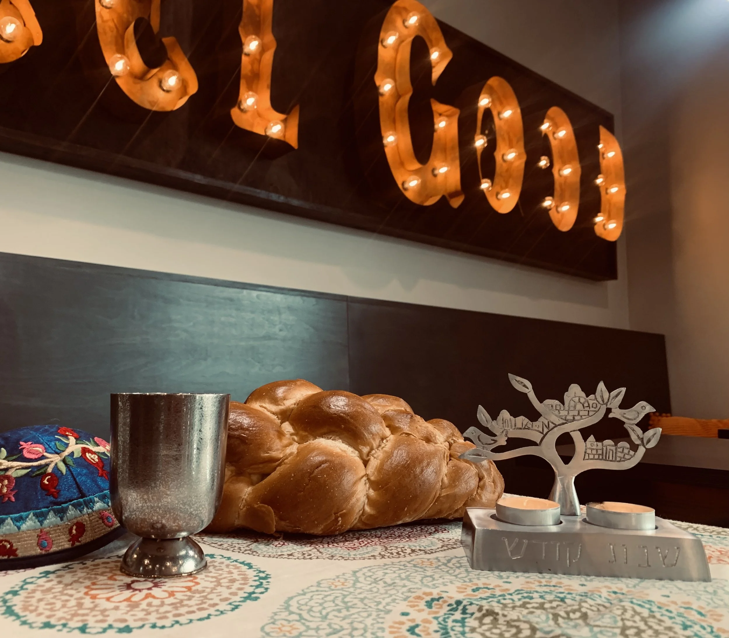 No-Brand Pop-Up Shabbat