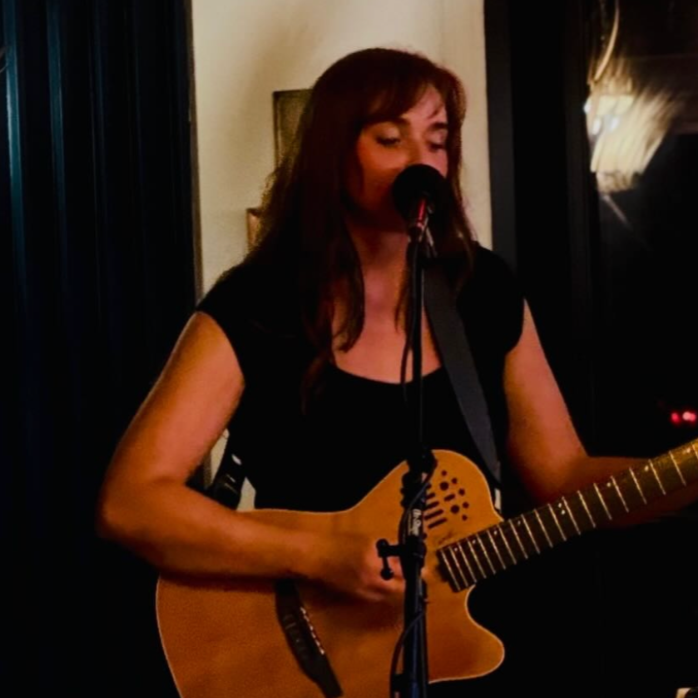 Elle Sky live at The Bend