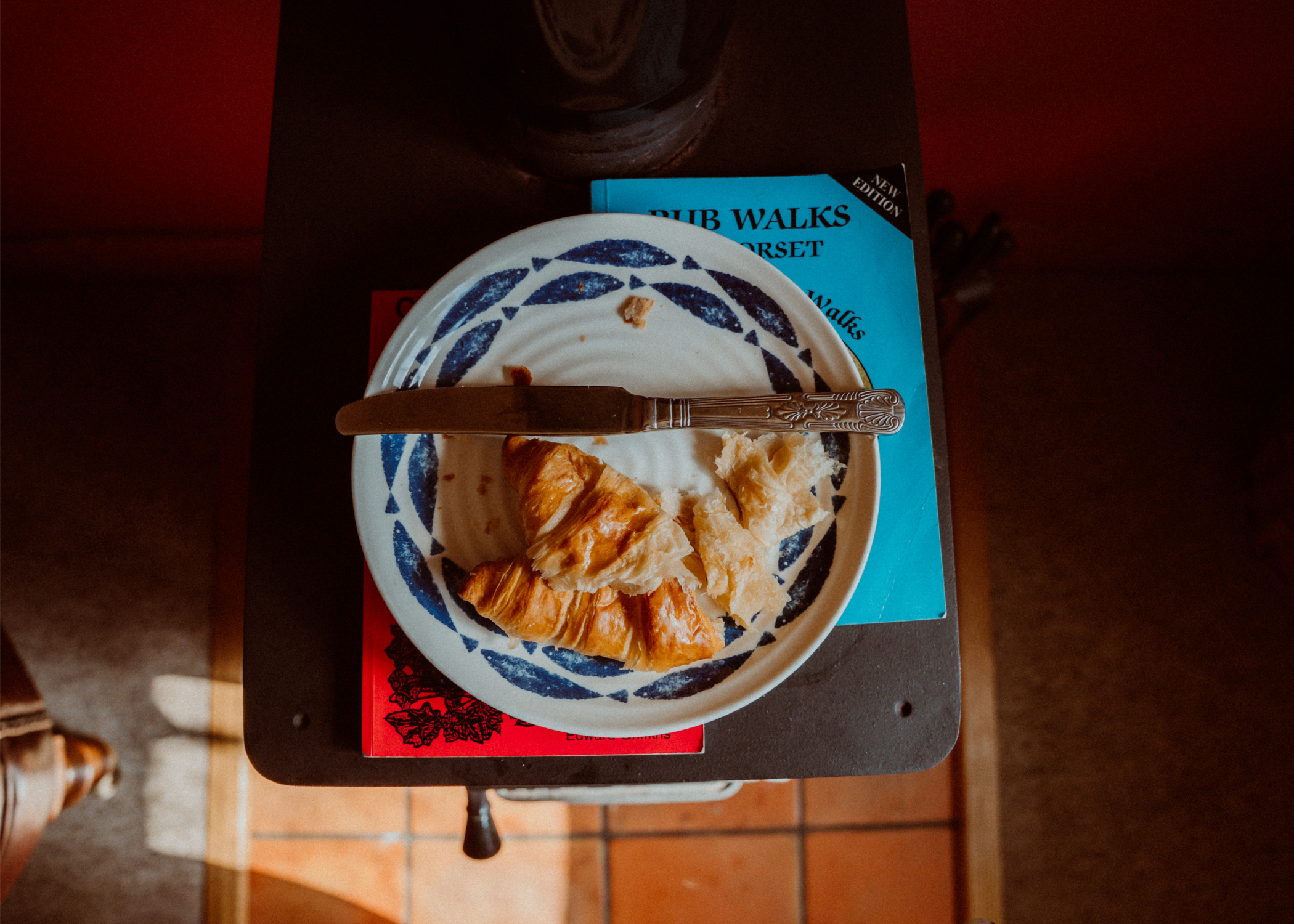 Read eat relax