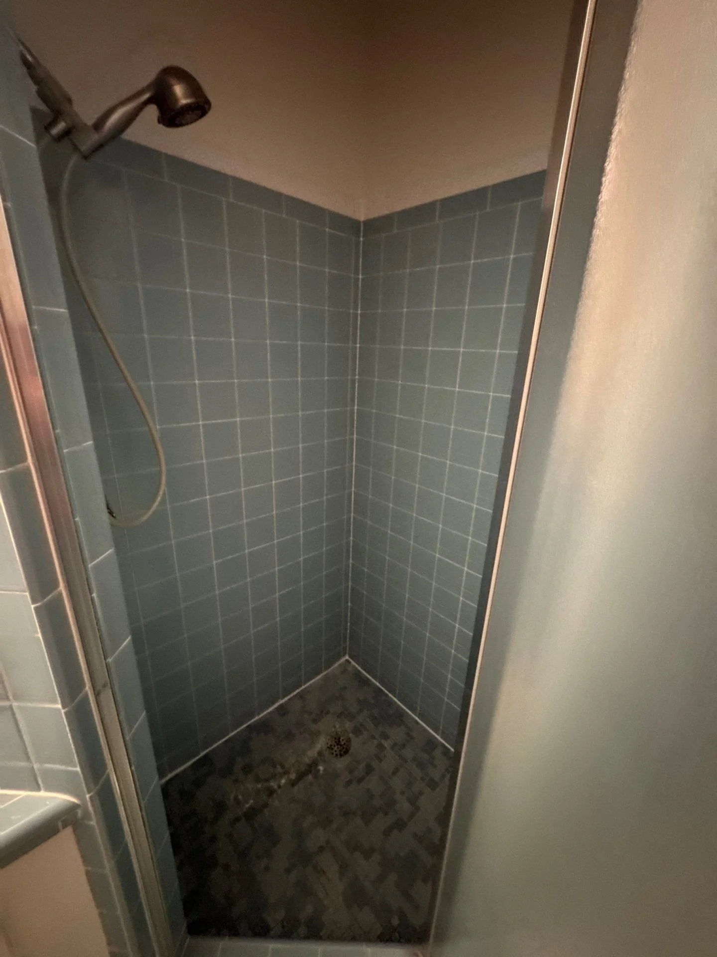 KC Bathroom Build Before 3.jpg