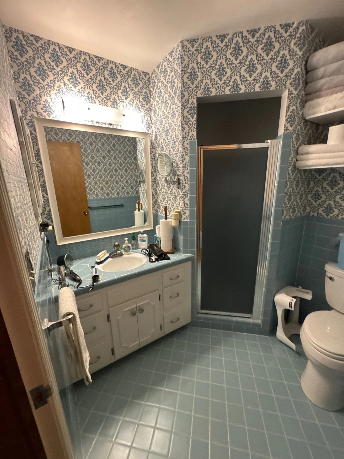 KC Bathroom Build Before 2.jpg